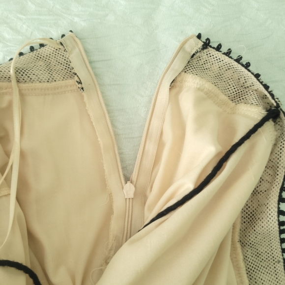 Zara knee length dress - Picture 3 of 15